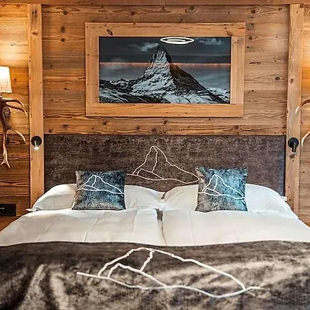La Perle Aparthotel 3*