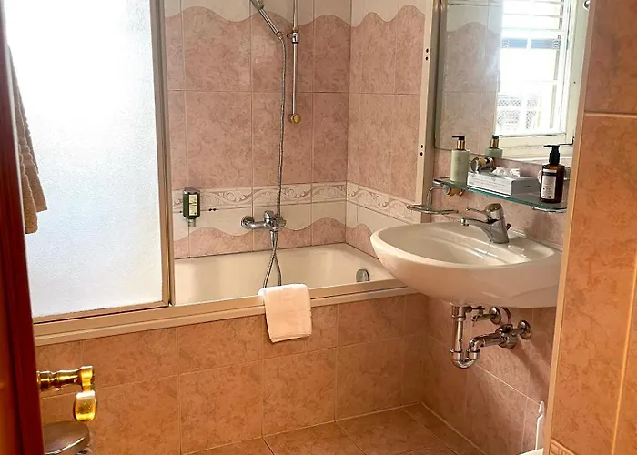 La Perle Aparthotel 3*