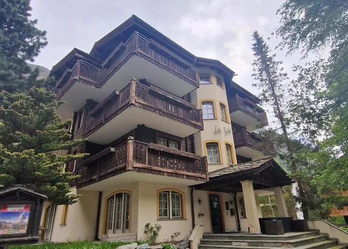 La Perle 公寓式酒店 3*